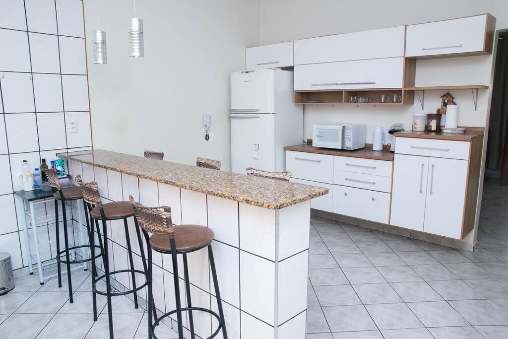 Casa 3 Com Piscina E Churrasqueira Holiday home *